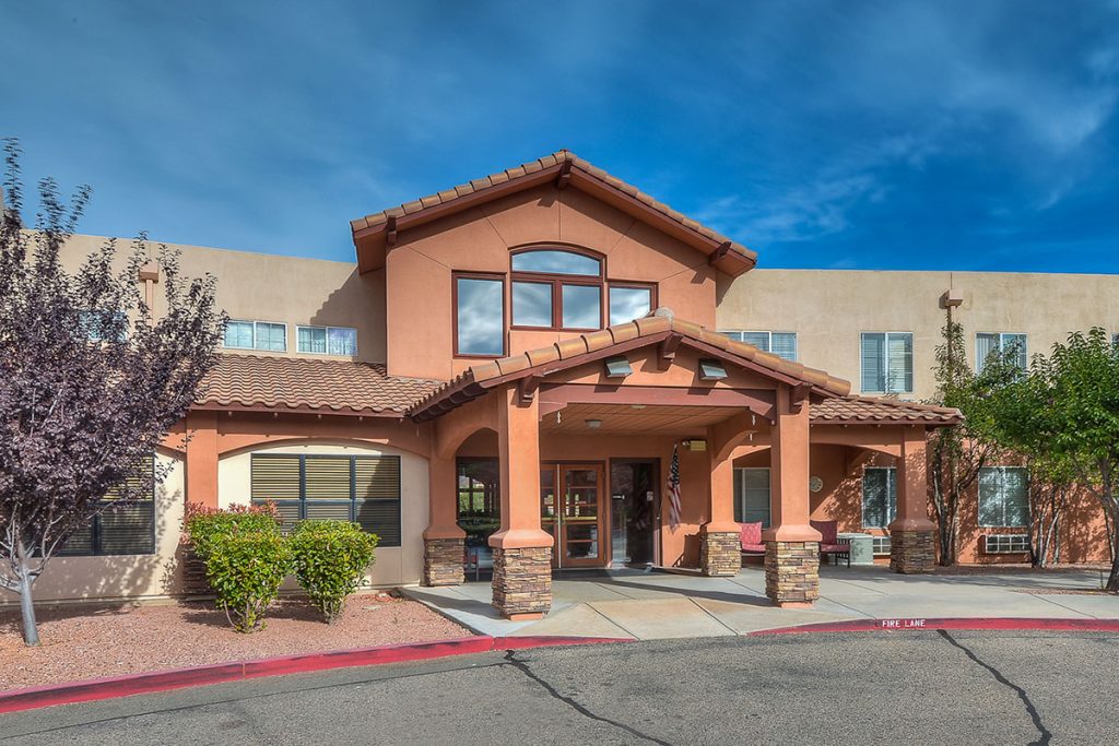 sedona-winds-retirement-community-building-exterior